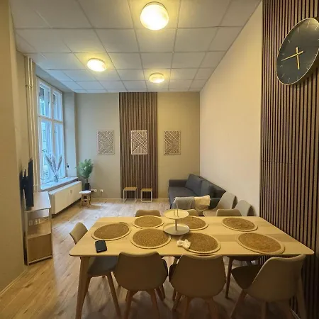 Grosse Schoene In Friedrichshain- Samaritakiez Apartment *