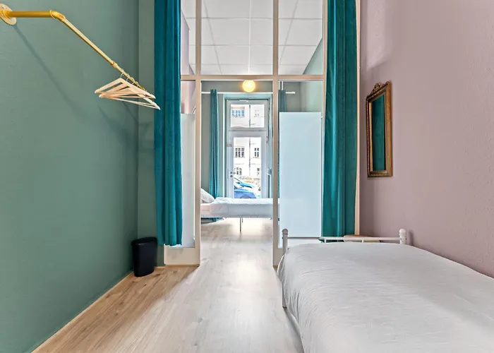 10er Crew Spot Naehe Berghain Und Boxhagener Platz